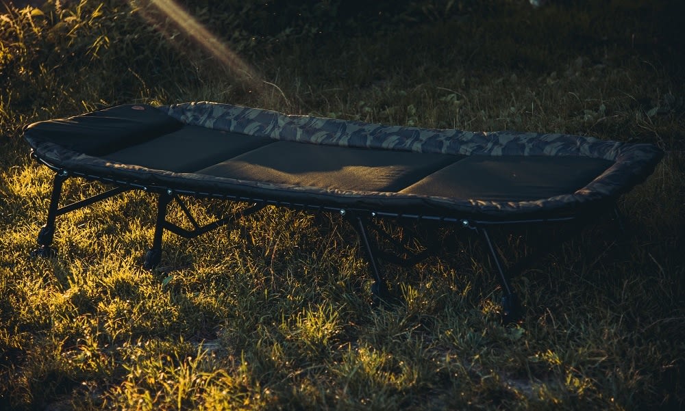 Giants fishing Lehátko Gaube XT Bedchair 8Leg