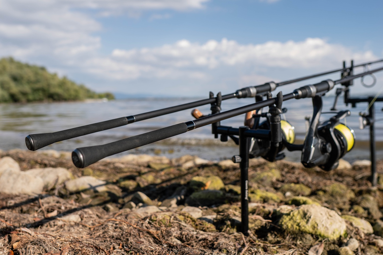 Kaprový prút XRS180 10ft 3.00lb 2pc